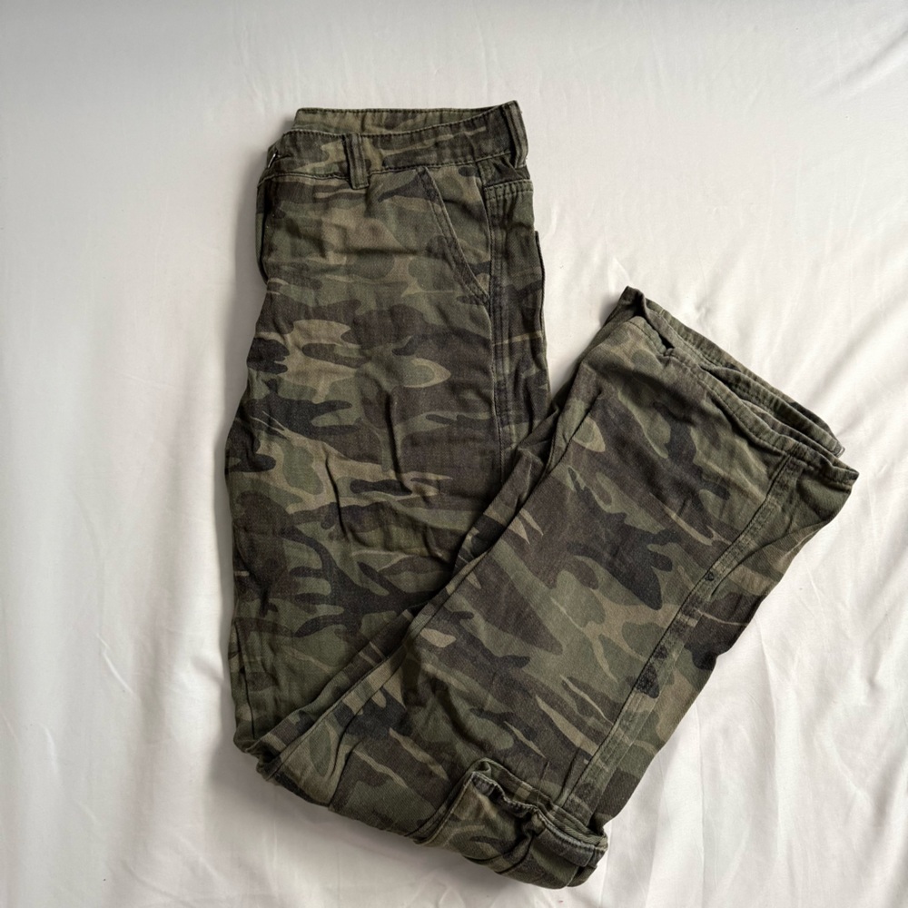 SHEIN Green Camouflage Cargo Pants